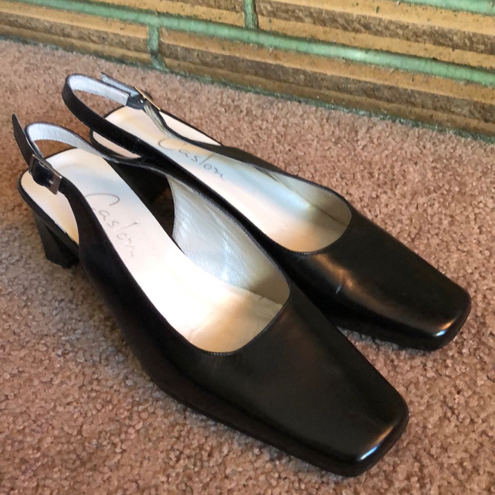 Caslon Heels